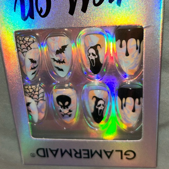 Halloween Press On Nails - Picture 2 of 4